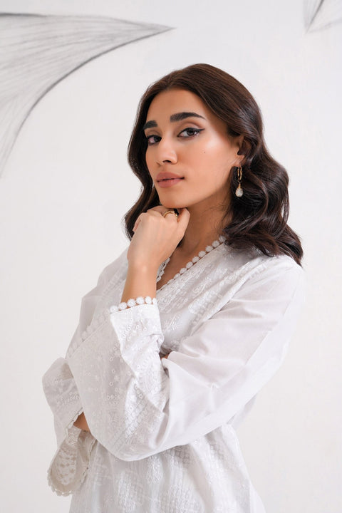 White Iris (1PC) - Brands Bazaar